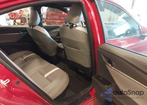 2025 Toyota Camry Se z USA, uszkodzony, nr VIN 4T1DAACK1SU037048